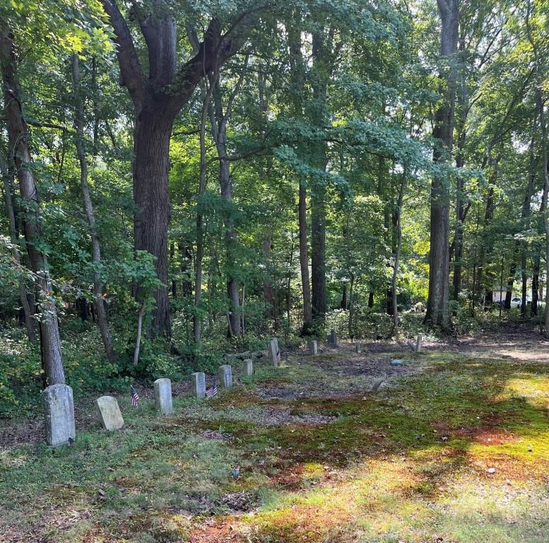 The graves of the 18 Black soldiers who established Unionville
